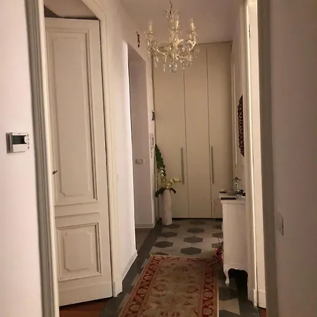 招待所 A Due Passi Dal Duomo *